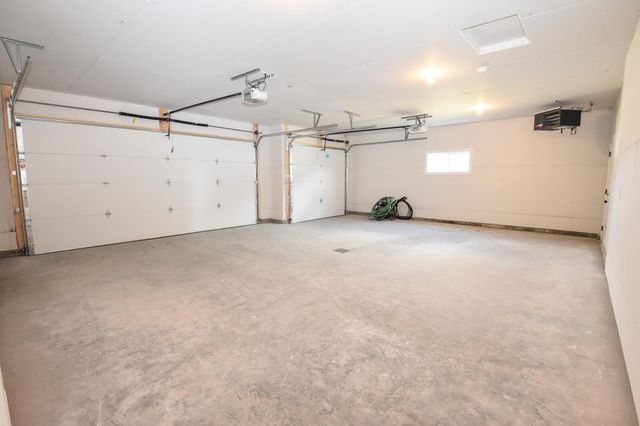 4205 Bristlecone Loop S, Fargo, ND 58104