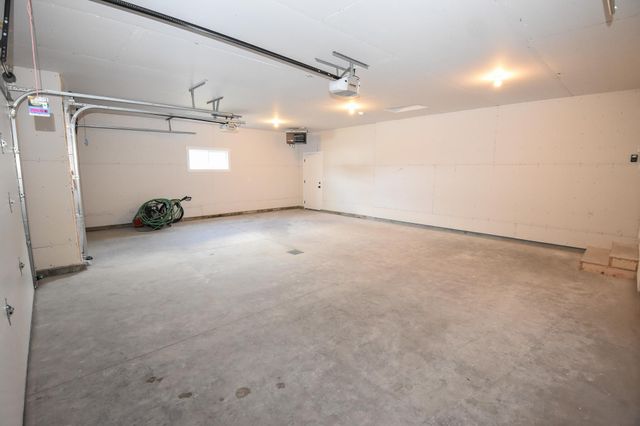 4205 Bristlecone Loop S, Fargo, ND 58104