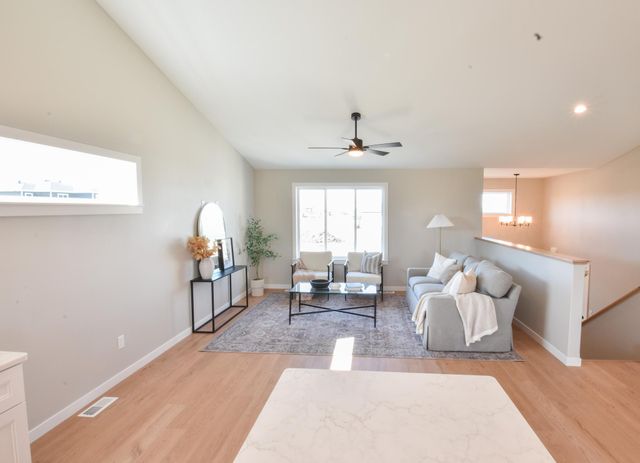 4205 Bristlecone Loop S, Fargo, ND 58104