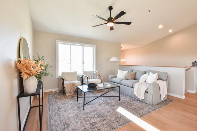 4205 Bristlecone Loop S, Fargo, ND 58104