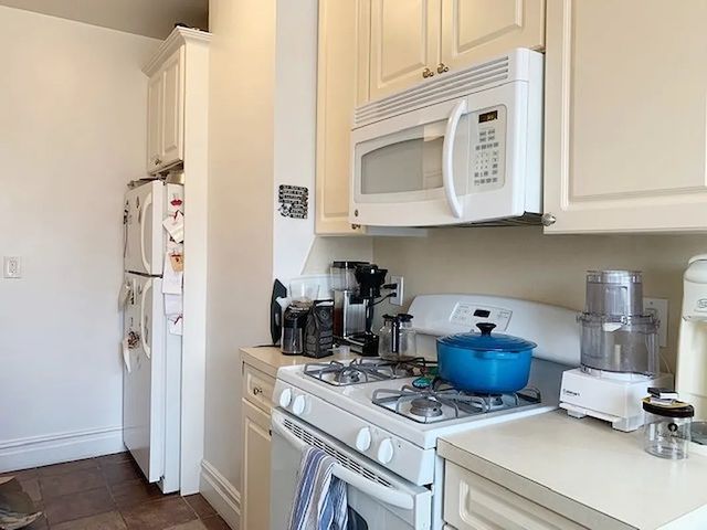 425 Riverside Dr Apt 6J, New York City, NY 10025