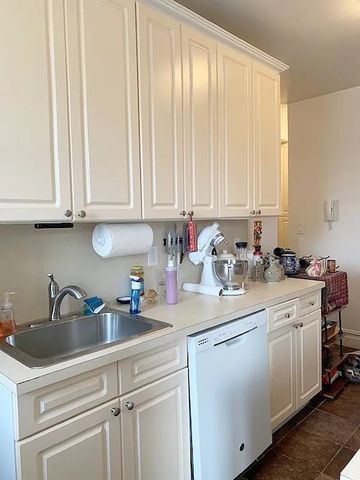 425 Riverside Dr Apt 6J, New York City, NY 10025
