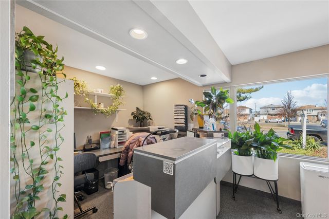 714 E Park Avenue, Long Beach, NY 11561