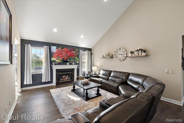 5164 Birch Lane, Springfield Charter Township, MI 48350