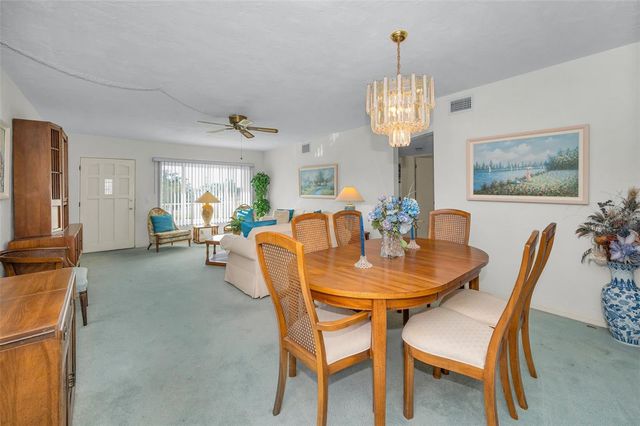 2001 WORLD PARKWAY BOULEVARD 39, Clearwater, FL 33763