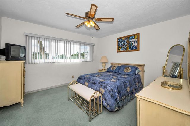 2001 WORLD PARKWAY BOULEVARD 39, Clearwater, FL 33763