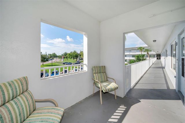 2001 WORLD PARKWAY BOULEVARD 39, Clearwater, FL 33763
