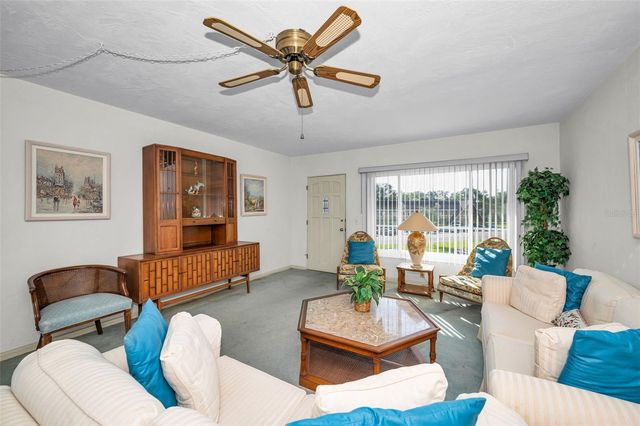 2001 WORLD PARKWAY BOULEVARD 39, Clearwater, FL 33763