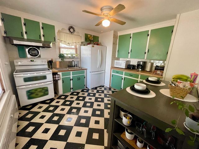 145 Anthony Street, Manchester, NH 03103