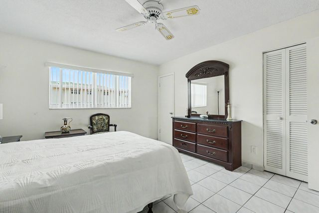 5300 Washington Street E208, Hollywood, FL 33021