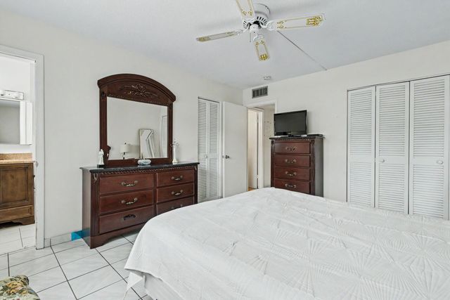 5300 Washington Street E208, Hollywood, FL 33021