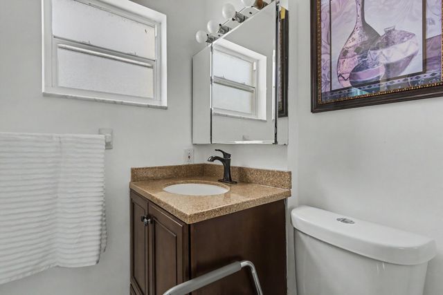 5300 Washington Street E208, Hollywood, FL 33021