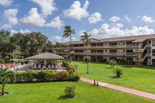 5300 Washington Street E208, Hollywood, FL 33021