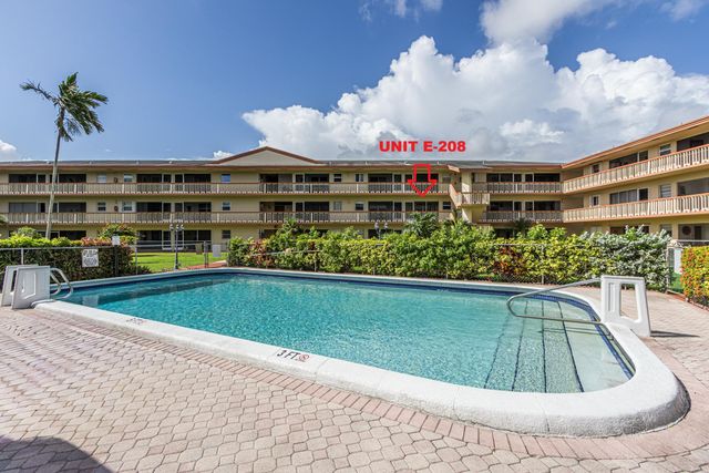 5300 Washington Street E208, Hollywood, FL 33021