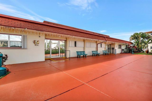 5300 Washington Street E208, Hollywood, FL 33021