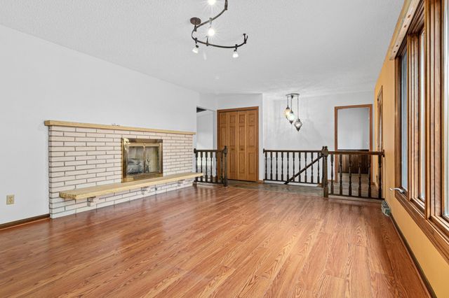 9339 Cedar Lake Road S, Saint Louis Park, MN 55426