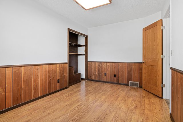 9339 Cedar Lake Road S, Saint Louis Park, MN 55426