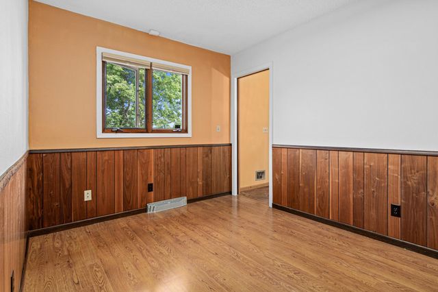 9339 Cedar Lake Road S, Saint Louis Park, MN 55426