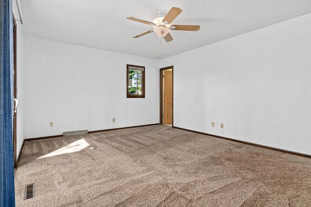 9339 Cedar Lake Road S, Saint Louis Park, MN 55426