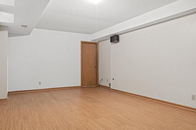 9339 Cedar Lake Road S, Saint Louis Park, MN 55426