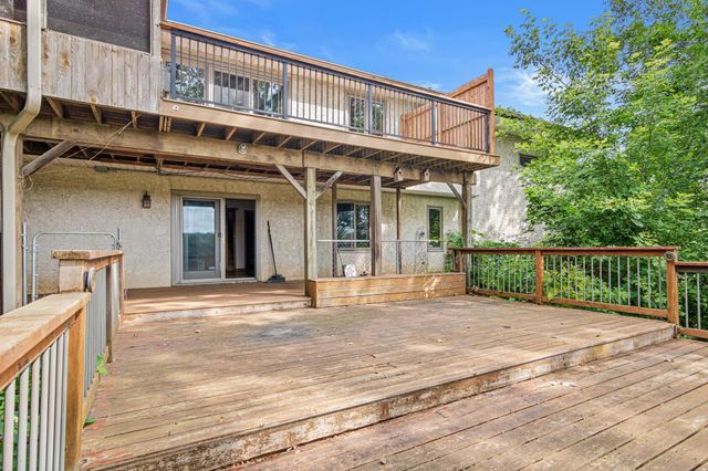 9339 Cedar Lake Road S, Saint Louis Park, MN 55426