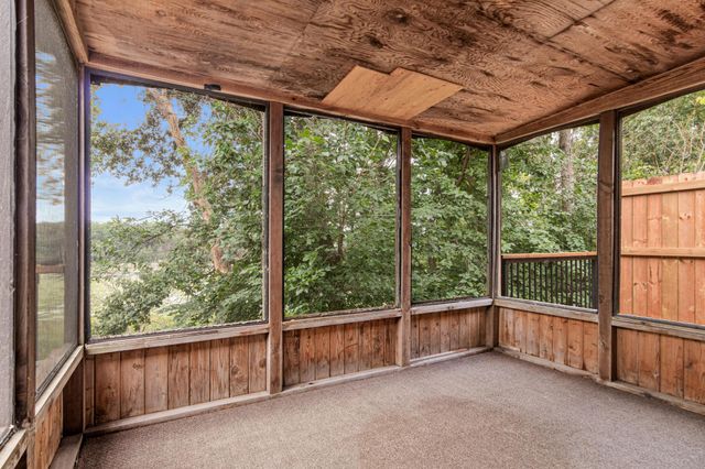 9339 Cedar Lake Road S, Saint Louis Park, MN 55426