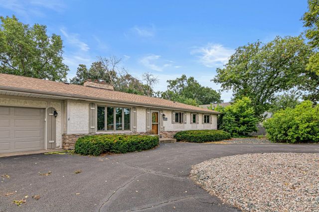 9339 Cedar Lake Road S, Saint Louis Park, MN 55426