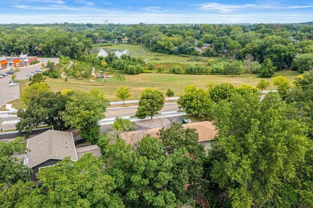 9339 Cedar Lake Road S, Saint Louis Park, MN 55426