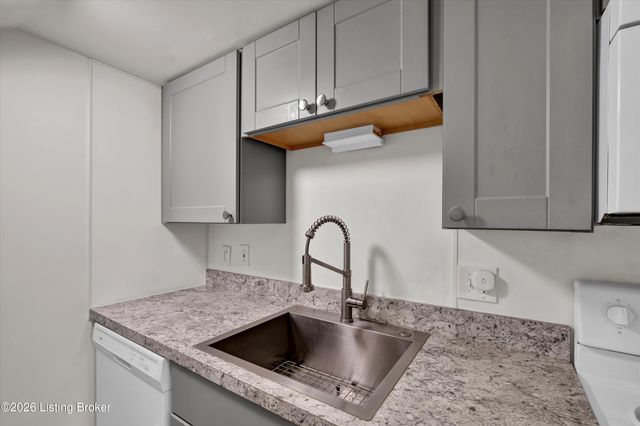 128 E Oak St APT 2, Louisville, KY 40203