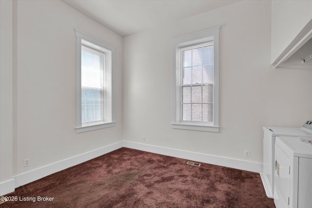 128 E Oak St APT 2, Louisville, KY 40203