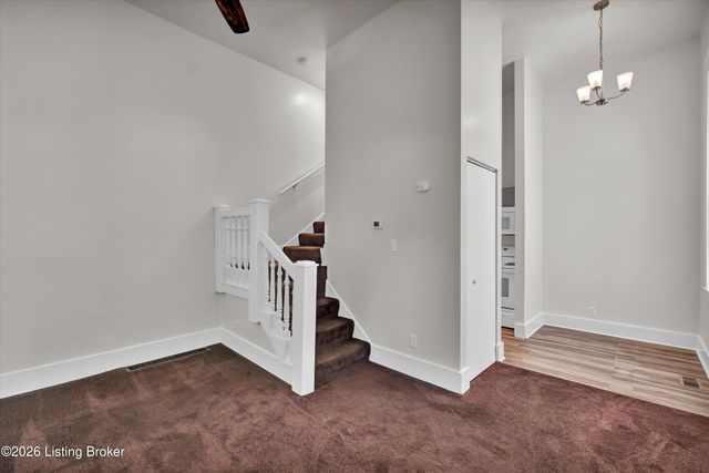 128 E Oak St APT 2, Louisville, KY 40203