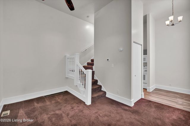 128 E Oak St APT 2, Louisville, KY 40203