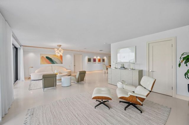 2275 S Ocean Boulevard 307n & C10n, Palm Beach, FL 33480