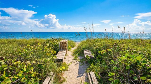 2275 S Ocean Boulevard 307n & C10n, Palm Beach, FL 33480