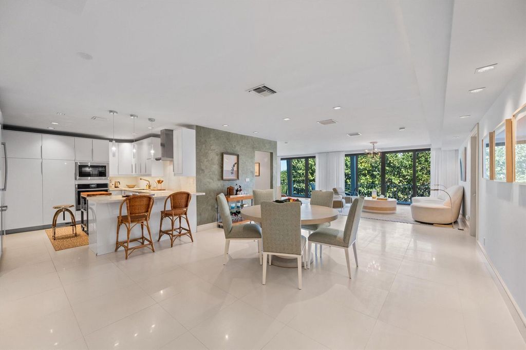 2275 S Ocean Boulevard 307n & C10n, Palm Beach, FL 33480