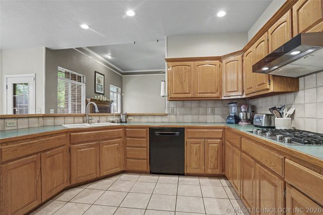 113 S Aster Avenue, Broken Arrow, OK 74012