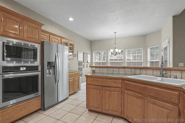 113 S Aster Avenue, Broken Arrow, OK 74012