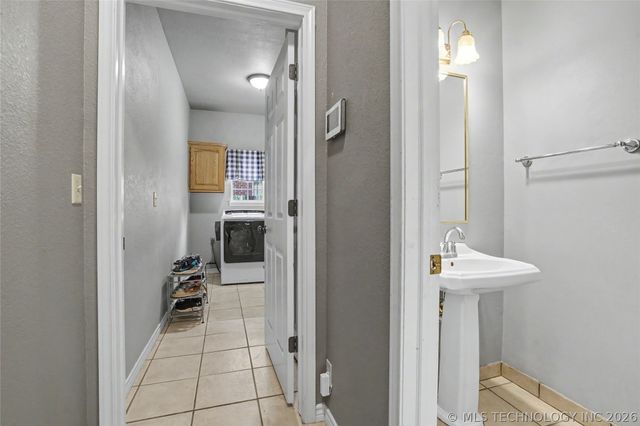 113 S Aster Avenue, Broken Arrow, OK 74012