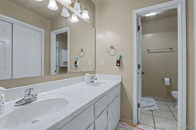 113 S Aster Avenue, Broken Arrow, OK 74012