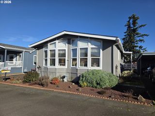 835 Se 1ST Ave 56, Canby, OR 97013