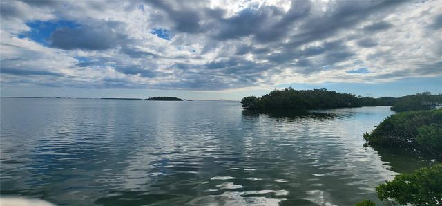 1515 PINELLAS BAYWAY S 30, St Petersburg, FL 33715