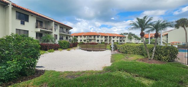 1515 PINELLAS BAYWAY S 30, St Petersburg, FL 33715