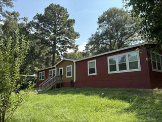 18 Hilltop Drive, Huntsville, TX 77340