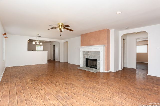 4023 BULVERDE PKWY, San Antonio, TX 78259