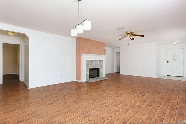 4023 BULVERDE PKWY, San Antonio, TX 78259