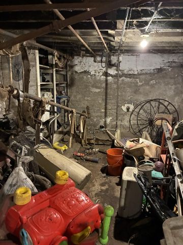 2024 25th Avenue N, Minneapolis, MN 55411