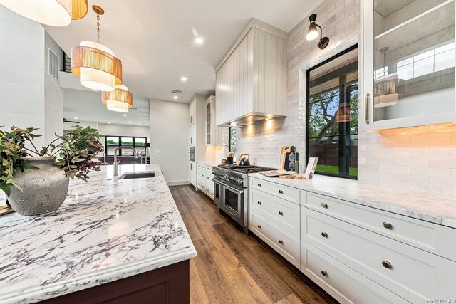 103 LAKEVIEW BLVD, New Braunfels, TX 78130