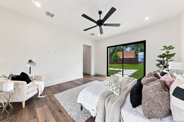 103 LAKEVIEW BLVD, New Braunfels, TX 78130