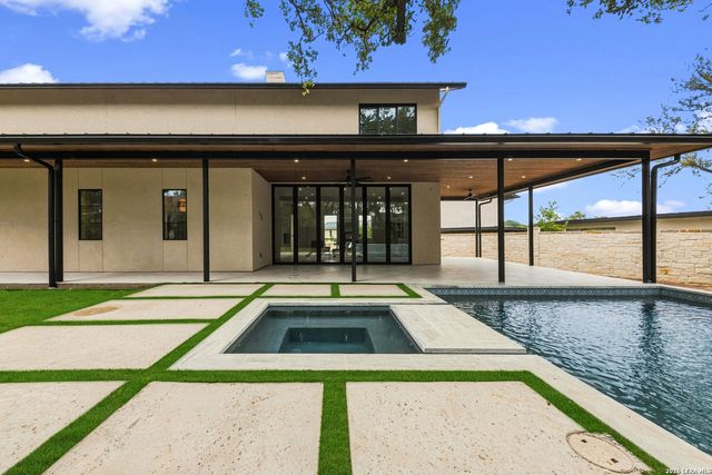103 LAKEVIEW BLVD, New Braunfels, TX 78130