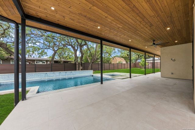 103 LAKEVIEW BLVD, New Braunfels, TX 78130